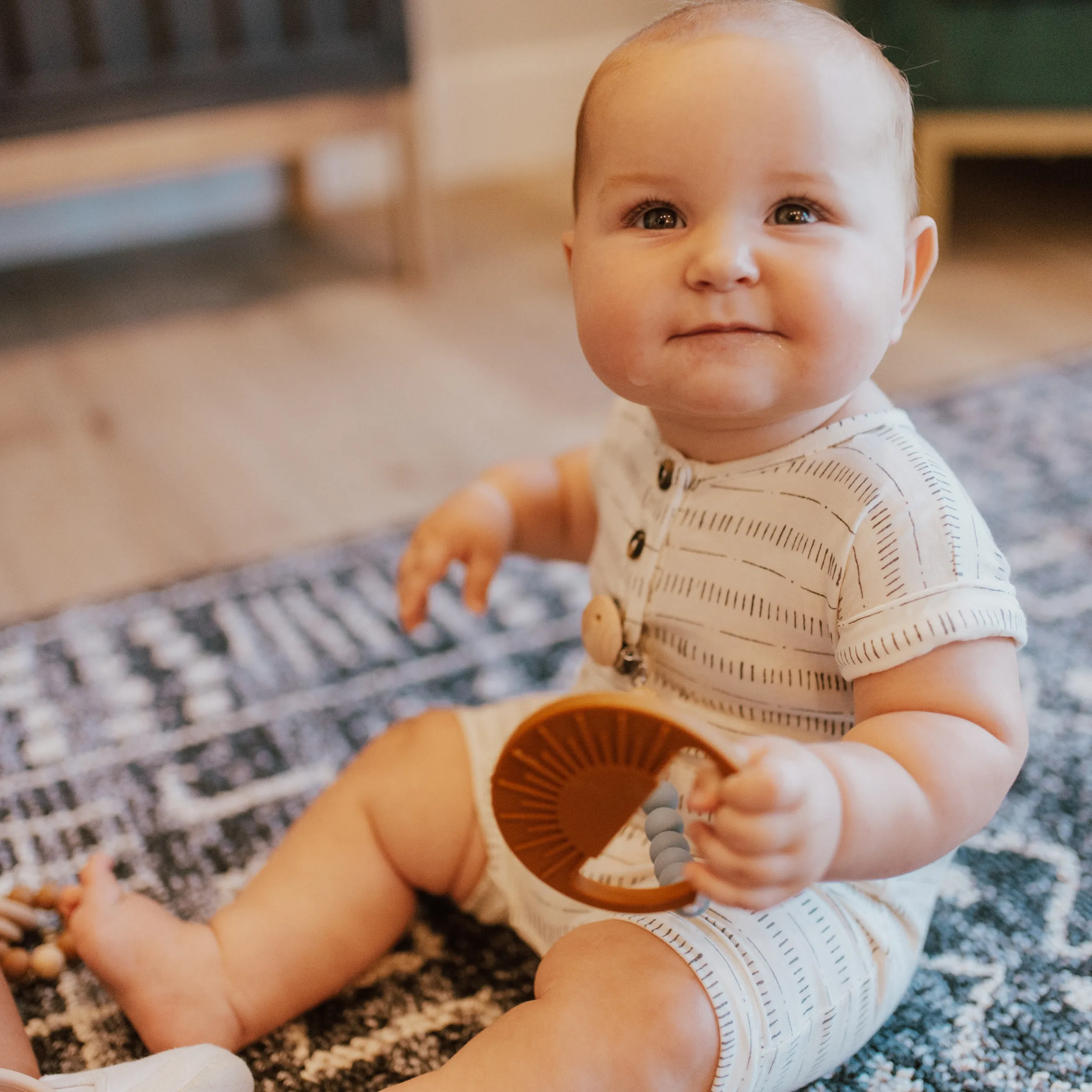 Babeehive Goods Light Grey Sunburst Teething Toy