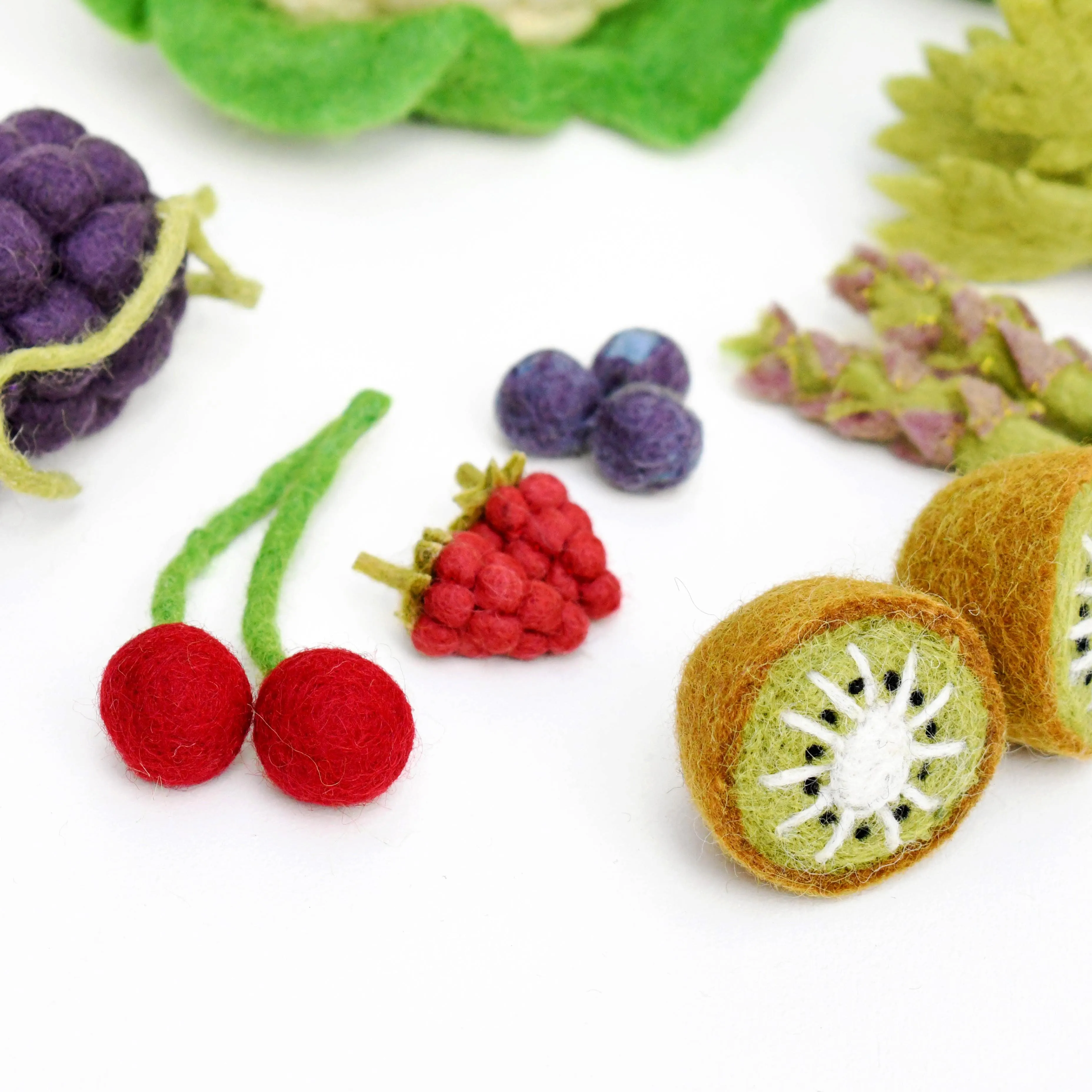 Felt Vegetables and Fruits Set C (Set of 15 pieces)